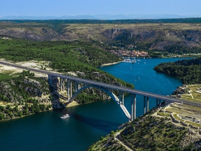 Rundflug über die Krka-Wasserfälle von Sinj aus
