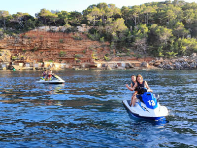 Jet-Ski-Ausflug von San Antoni de Portmany nach Cala Salada, Ibiza