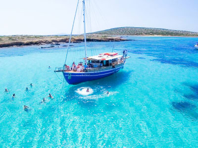 Boat Cruise around Antiparos and Despotiko from Paros