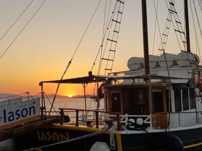 Crucero privado al atardecer desde Agia Anna en Naxos