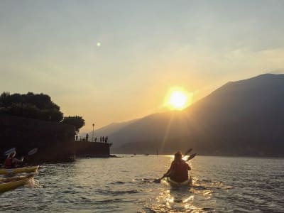 Sunset Kayaking Tour around Lake Como from Bellagio