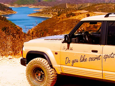 Excursión guiada en 4x4 a la Sierra de Monchique y el Lago Bravura desde Lagos