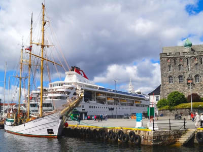 Historische Sightseeing-Bootsfahrt in Bergen 