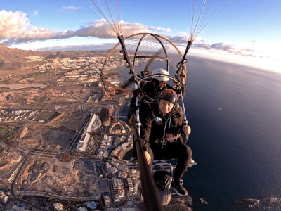 Vol en paramoteur au-dessus de la Costa Adeje à Tenerife