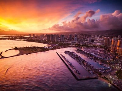 Sunset helicopter flight over O’ahu from Honolulu