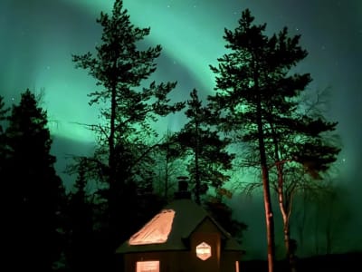 Experiencia privada de aurora boreal, sauna y cena desde Levi