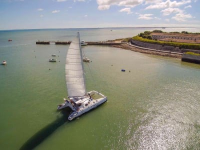 Croisière en catamaran à l’île d’Aix depuis Boyardville, île d’Oléron