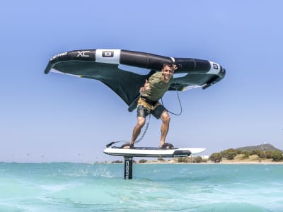 Wing Foiling Unterricht am Theologos Strand in Rhodos