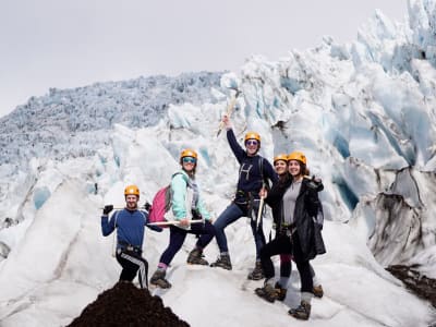 Randonnée glaciaire sur le glacier Vatnajökull depuis Freysnes près de Skaftafell