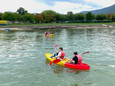 Alquiler de canoas-kayak en el lago Bourget, cerca de Aix-les-Bains
