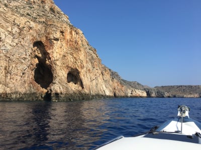 Private Powerboat Tour to Menies Beach & Theodorou Island from Chania