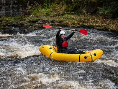 Excursion en eaux vives en packrafting à Sälen