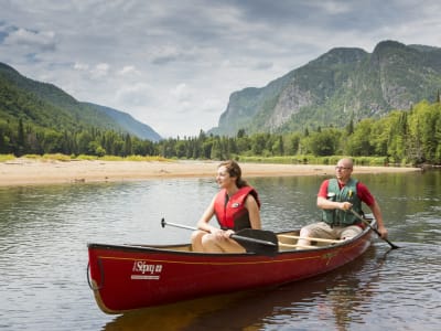 Alquiler de canoas en el Parque Nacional de Hautes-Gorges-de-la-Rivière-Malbaie, Charlevoix