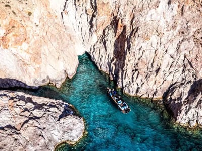 Island-Hopping Private Boat Cruise around Milos, Kimolos, and Poliegos 