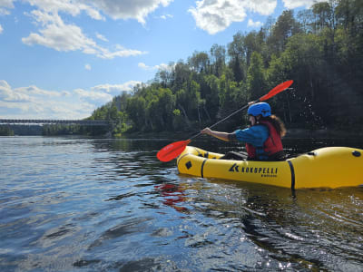 Entdeckung des Packraftings auf dem Mistassibi-Fluss, in der Nähe von Saguenay