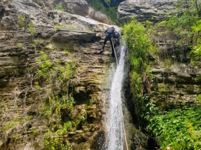 Canyoning-Ausflug für Fortgeschrittene im Vikos-Aoos-Nationalpark in der Deos-Schlucht