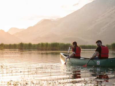 Kanuausflug bei Sonnenuntergang auf dem Matese-See in Kampanien mit Aperitif