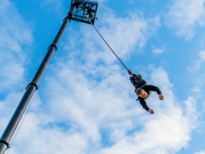 Saut à l'élastique de 160 pieds près de London King's Cross