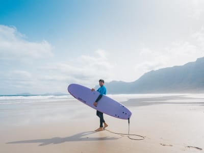 Cours de surf à la plage de Famara, Lanzarote