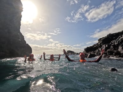 Excursión de coasteering en São Miguel desde Caloura, Azores