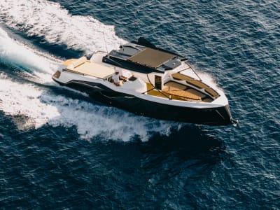 Private Yacht Boat Cruise around Milos, from Agia Kiriaki