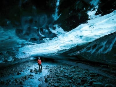 Excursion guidée en spéléologie au glacier Vatnajökull près de la lagune du glacier Jökulsárlón