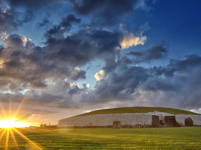Excursión de un día a Newgrange y Boyne Valley desde Dublín