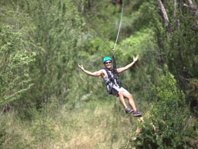 Excursiones en tirolina por la selva de Oahu desde Waikiki