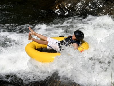Tubing auf dem Groot Letaba Fluss in Haenertsburg, in der Nähe von Pietersburg