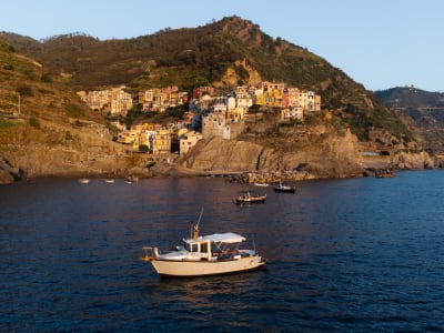 Boat Tour in the Cinque Terre from Manarola