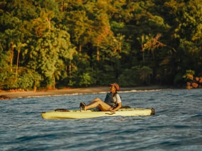 Kayak de pedales por la costa de Manuel Antonio