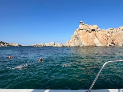 Balade en bateau à Bonifacio et aux îles Lavezzi au départ de Sant’Amanza