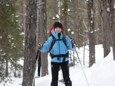 Excursión guiada de esquí de travesía en Luleå