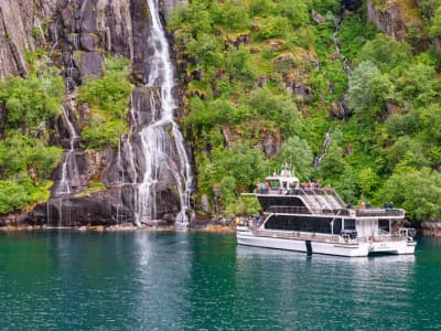 Stille Kreuzfahrt zum Lysefjord und Preikestolen ab Stavanger