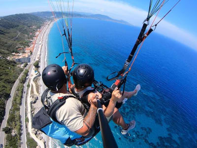 Tandem-Gleitschirmflug über Rhodos