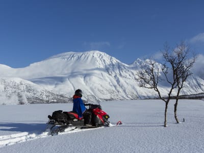 Motorschlittentour in den Lyngen-Alpen bei Tromsø