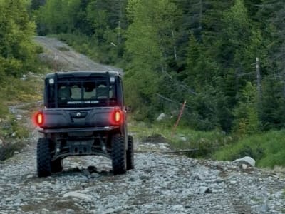 Excursion en quad électrique Can-Am Outlander aux Monts-Valin, Saguenay