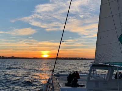 Excursión en Catamarán al Atardecer en Málaga