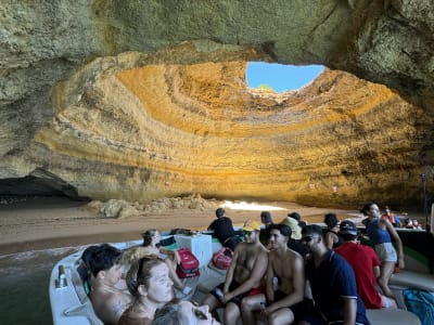 Crucero en catamarán de Portimão a la gruta de Benagil