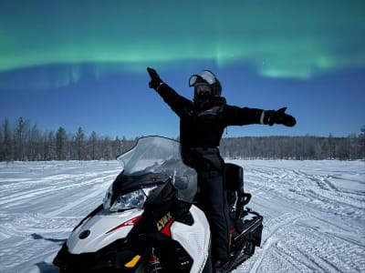 Excursion en motoneige aux aurores boréales depuis Rovaniemi
