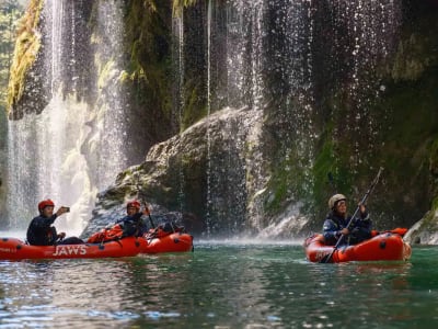 Excursión en Packraft por las gargantas del Fier, cerca de Annecy