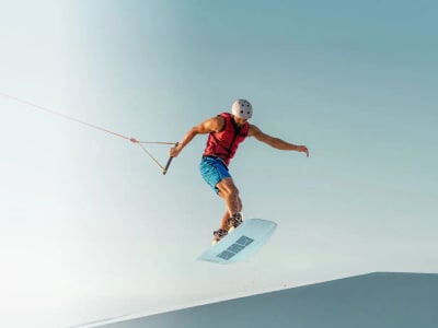 Session de wakeboard au Parc du Colosse à Saint-André, La Réunion