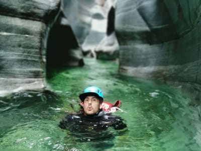 Abstieg von der Haut-Roujanel-Schlucht in Lozère, bei Prévenchères