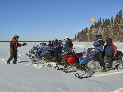 Excursion en motoneige avec déjeuner à Brändön, près de Luleå