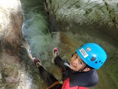 Iniciación al barranquismo para niños en el desfiladero de Frontenex, Annecy