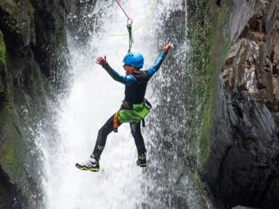 Descent of the canyon of Marc near Tarascon-sur-Ariège