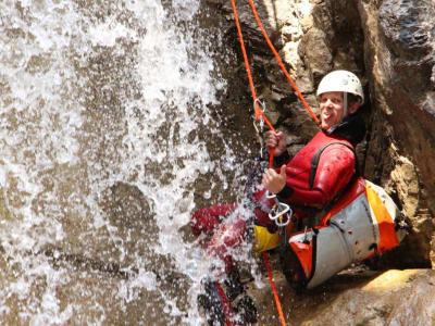 Barranquismo en el desfiladero de Rosengartenschlucht, cerca de Imst