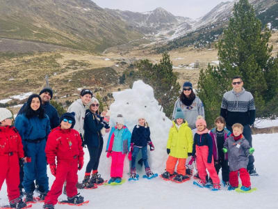 Construcción de un iglú y búsqueda del tesoro con raquetas de nieve en Ax-les-Thermes