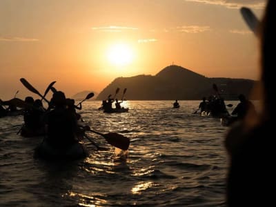Kajaktour bei Sonnenuntergang von Dubrovnik zur Betina-Höhle