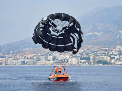 Parasailing en Benalmádena, cerca de Málaga